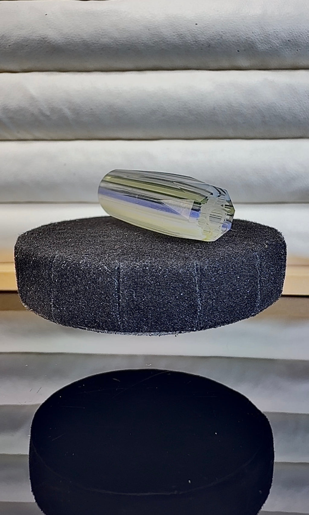 Ivory to Pink CFL Dual UV || 11mm X 3.6cm GT-R.19 Exotic Diamond Faceted—Y01 Original Hand Sculpted One-Of-One Geometric Glass Art