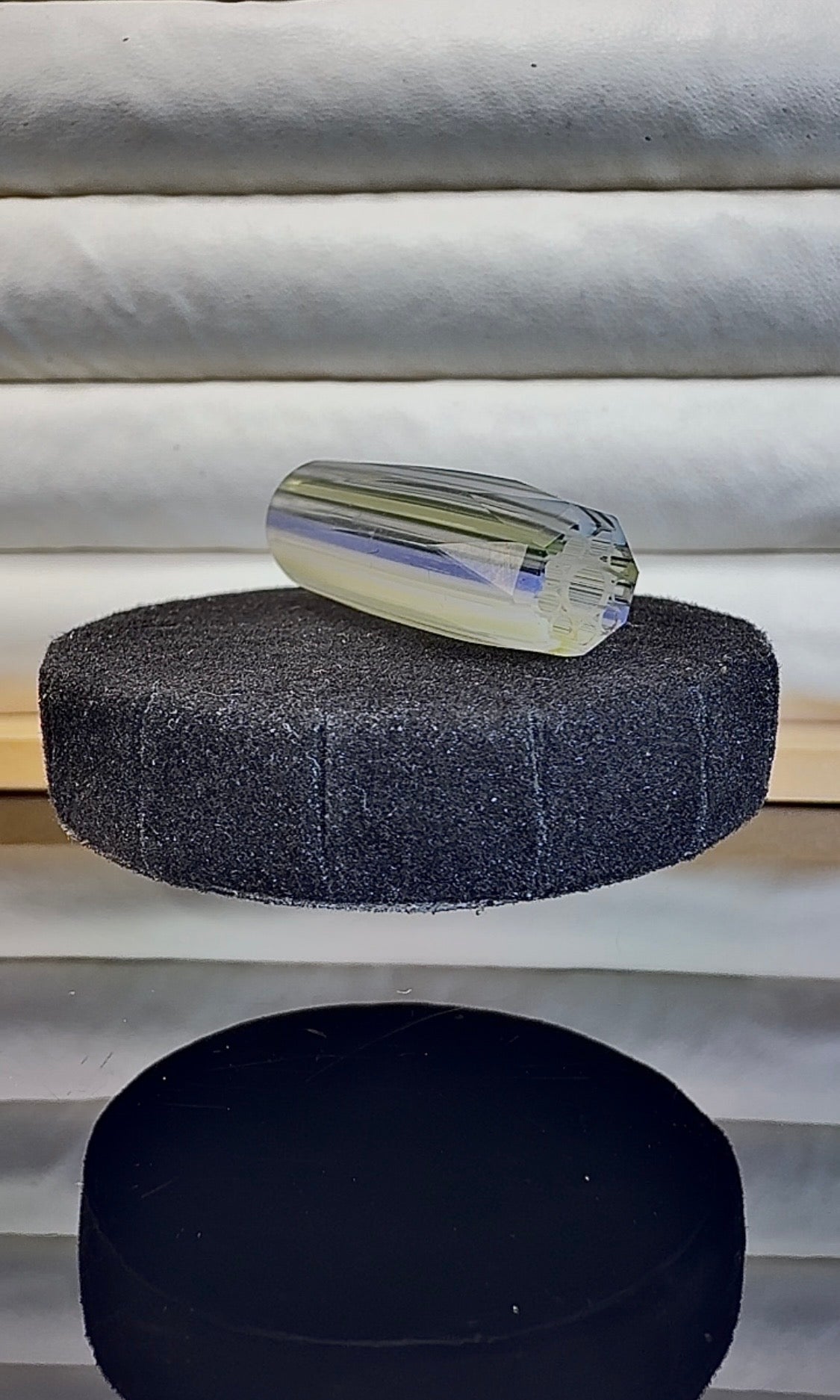 Ivory to Pink CFL Dual UV || 11mm X 3.6cm GT-R.19 Exotic Diamond Faceted—Y01 Original Hand Sculpted One-Of-One Geometric Glass Art