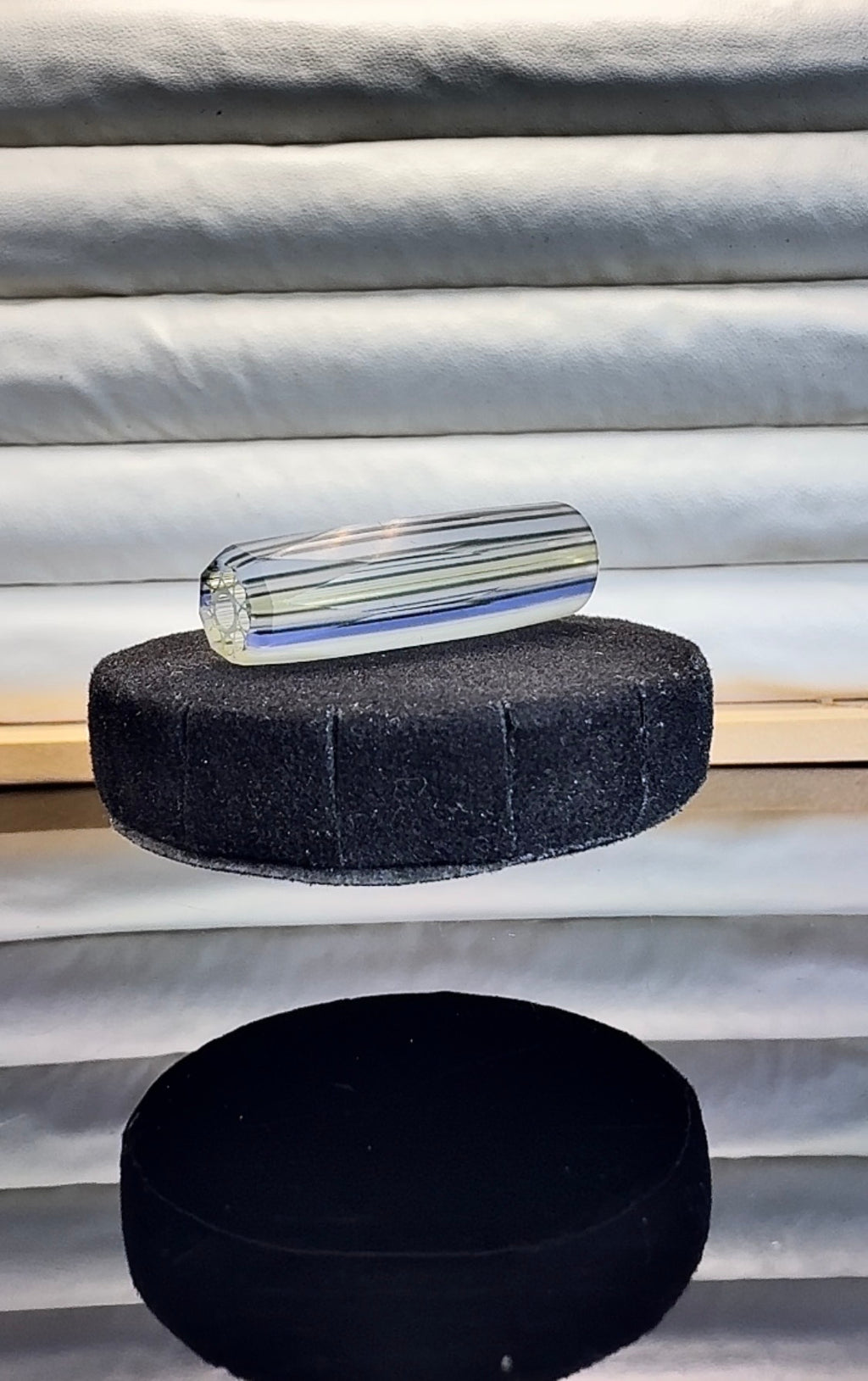 Ivory to Pink CFL Dual UV || 11mm X 3.6cm GT-R.19 Exotic Diamond Faceted—Y01 Original Hand Sculpted One-Of-One Geometric Glass Art