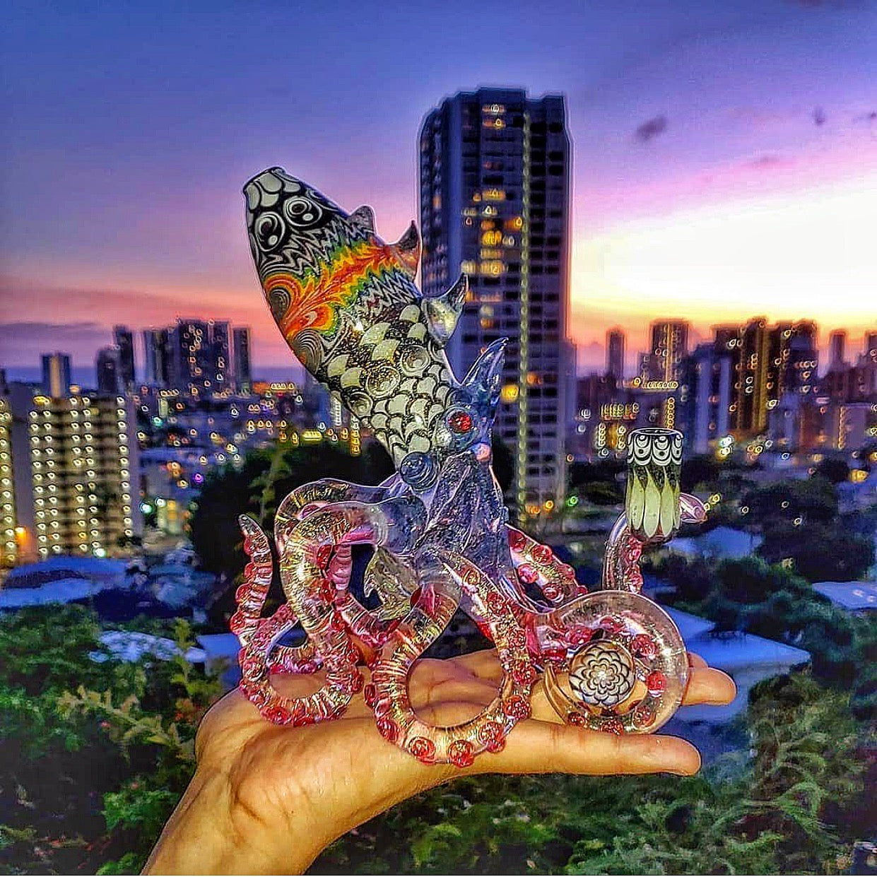 フラワーオブライフ　ステンドグラスのメモリーオイル入りのオルゴナトピラミッド Flower Of Life-Geometric Collection – WYG Hawai'i