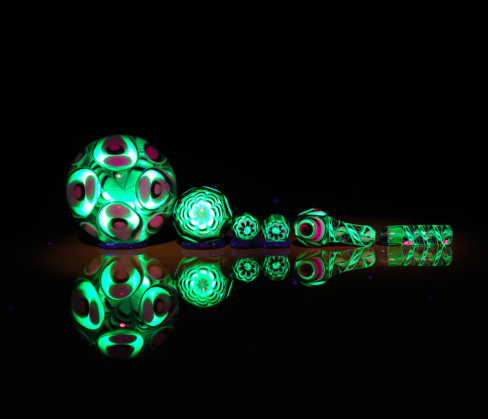 Master Marble 6 series || B&W Dot-stacked UV Reactive Uranium Glass||